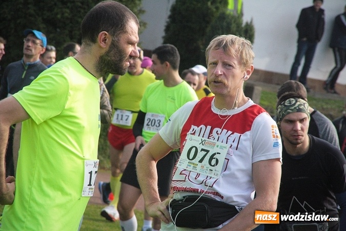 Zdjęcie w galerii na portalu naszwodzislaw.com: Około 300 zawodników na starcie Wodzisławskiego Półmaratonu. ZDJĘCIA  wiadomości z regionu