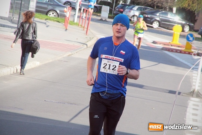 Zdjęcie w galerii na portalu naszwodzislaw.com: Około 300 zawodników na starcie Wodzisławskiego Półmaratonu. ZDJĘCIA  wiadomości z regionu