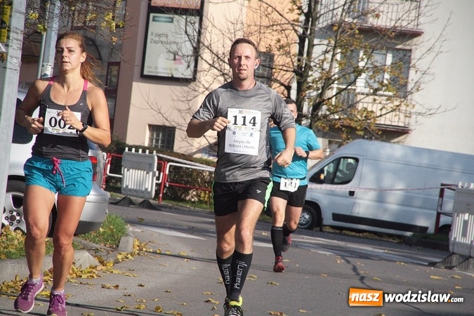 Zdjęcie w galerii na portalu naszwodzislaw.com: Około 300 zawodników na starcie Wodzisławskiego Półmaratonu. ZDJĘCIA  wiadomości z regionu