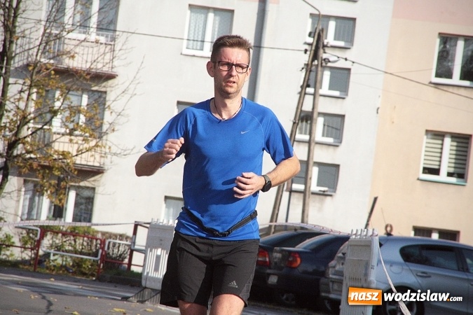 Zdjęcie w galerii na portalu naszwodzislaw.com: Około 300 zawodników na starcie Wodzisławskiego Półmaratonu. ZDJĘCIA  wiadomości z regionu