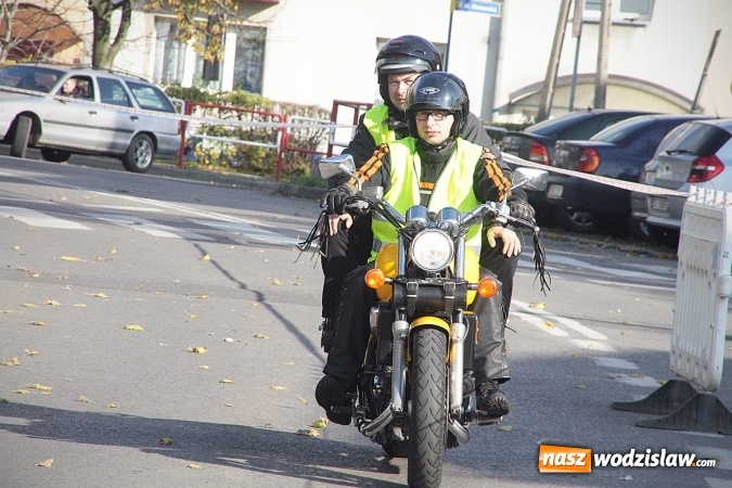 Zdjęcie w galerii na portalu naszwodzislaw.com: Około 300 zawodników na starcie Wodzisławskiego Półmaratonu. ZDJĘCIA  wiadomości z regionu