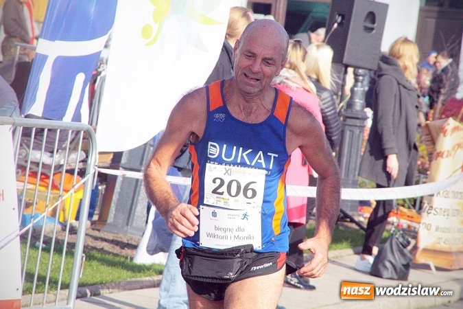 Zdjęcie w galerii na portalu naszwodzislaw.com: Około 300 zawodników na starcie Wodzisławskiego Półmaratonu. ZDJĘCIA  wiadomości z regionu