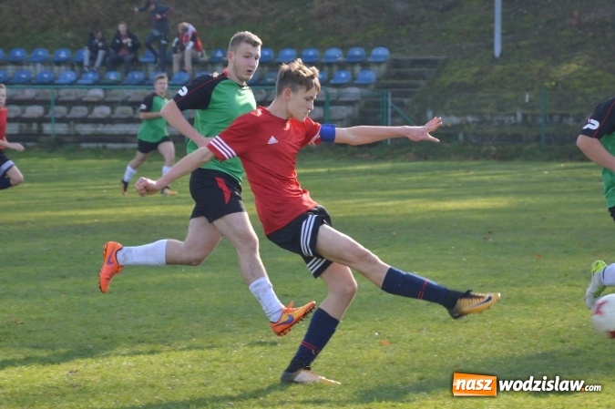 Zdjęcie w galerii na portalu naszwodzislaw.com: Juniorzy młodsi z Zawady lepsi od Krzyżanowic  wiadomości z regionu