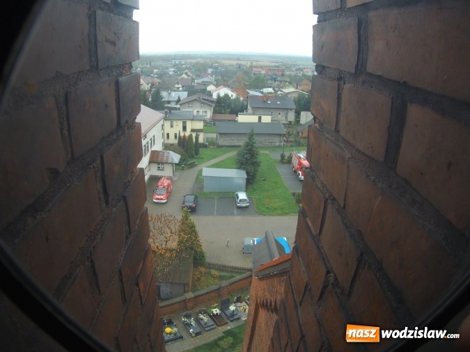 Zdjęcie w galerii na portalu naszwodzislaw.com: Ćwiczenia bojowe w kościele. Strażacy sprawdzali swoje umiejętności w Lubomi. FOTO i WIDEO wiadomości z regionu