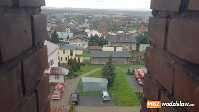 Zdjęcie w galerii na portalu naszwodzislaw.com: Ćwiczenia bojowe w kościele. Strażacy sprawdzali swoje umiejętności w Lubomi. FOTO i WIDEO wiadomości z regionu
