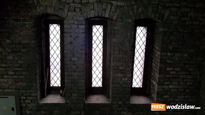 Zdjęcie w galerii na portalu naszwodzislaw.com: Ćwiczenia bojowe w kościele. Strażacy sprawdzali swoje umiejętności w Lubomi. FOTO i WIDEO wiadomości z regionu