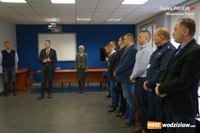 Zdjęcie w galerii na portalu naszwodzislaw.com: Święto korpusu służby cywilnej w wodzisławskiej komendzie wiadomości z regionu