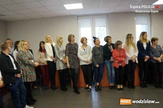 Zdjęcie w galerii na portalu naszwodzislaw.com: Święto korpusu służby cywilnej w wodzisławskiej komendzie wiadomości z regionu