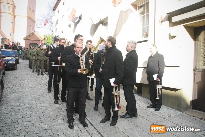 Zdjęcie w galerii na portalu naszwodzislaw.com: Narodowe Święto Niepodległości. Uroczystości w Wodzisławiu. FOTORELACJA  wiadomości z regionu