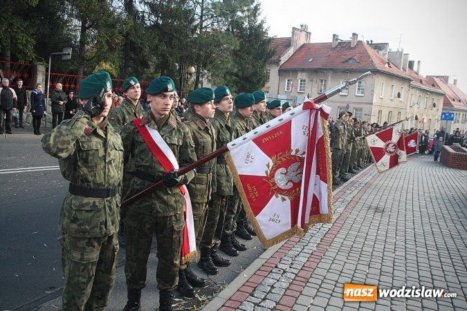 Zdjęcie w galerii na portalu naszwodzislaw.com: Narodowe Święto Niepodległości. Uroczystości w Wodzisławiu. FOTORELACJA  wiadomości z regionu
