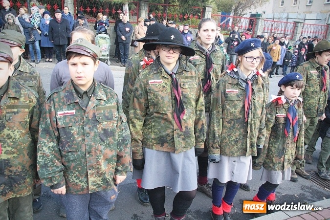 Zdjęcie w galerii na portalu naszwodzislaw.com: Narodowe Święto Niepodległości. Uroczystości w Wodzisławiu. FOTORELACJA  wiadomości z regionu
