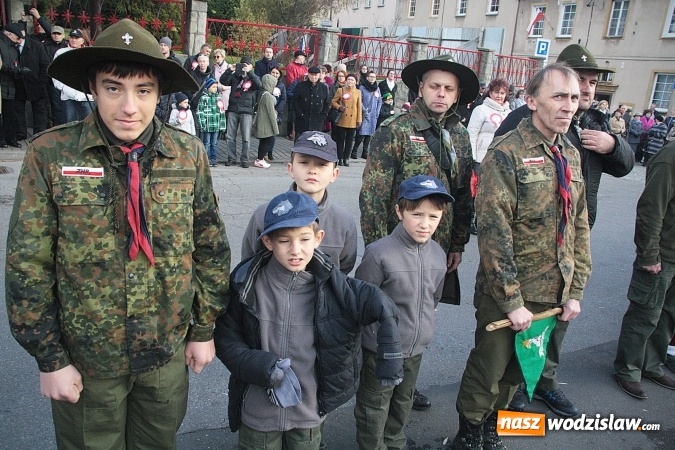 Zdjęcie w galerii na portalu naszwodzislaw.com: Narodowe Święto Niepodległości. Uroczystości w Wodzisławiu. FOTORELACJA  wiadomości z regionu