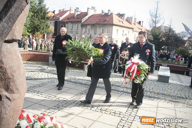 Zdjęcie w galerii na portalu naszwodzislaw.com: Narodowe Święto Niepodległości. Uroczystości w Wodzisławiu. FOTORELACJA  wiadomości z regionu