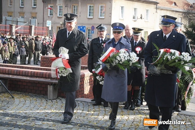 Zdjęcie w galerii na portalu naszwodzislaw.com: Narodowe Święto Niepodległości. Uroczystości w Wodzisławiu. FOTORELACJA  wiadomości z regionu