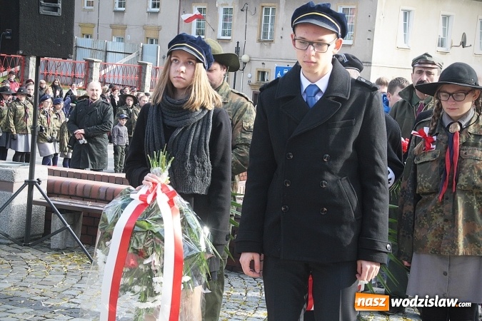 Zdjęcie w galerii na portalu naszwodzislaw.com: Narodowe Święto Niepodległości. Uroczystości w Wodzisławiu. FOTORELACJA  wiadomości z regionu