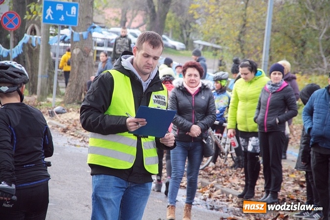 Zdjęcie w galerii na portalu naszwodzislaw.com:  Zawody sportowe na 11 listopada. Cykliści rywalizują w Rydułtowach  wiadomości z regionu