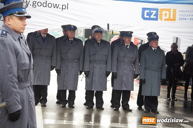 Zdjęcie w galerii na portalu naszwodzislaw.com: Mieszkańcy mogą czuć się bezpieczniej. W Gołkowicach otwarto komisariat policji  wiadomości z regionu