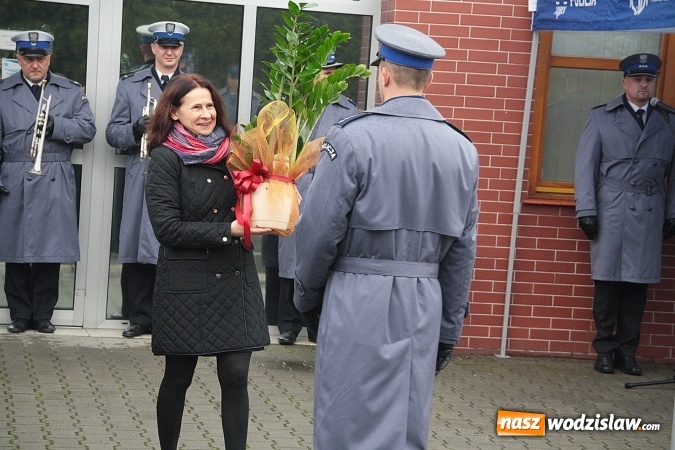 Zdjęcie w galerii na portalu naszwodzislaw.com: Mieszkańcy mogą czuć się bezpieczniej. W Gołkowicach otwarto komisariat policji  wiadomości z regionu