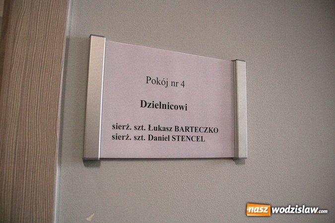 Zdjęcie w galerii na portalu naszwodzislaw.com: Mieszkańcy mogą czuć się bezpieczniej. W Gołkowicach otwarto komisariat policji  wiadomości z regionu
