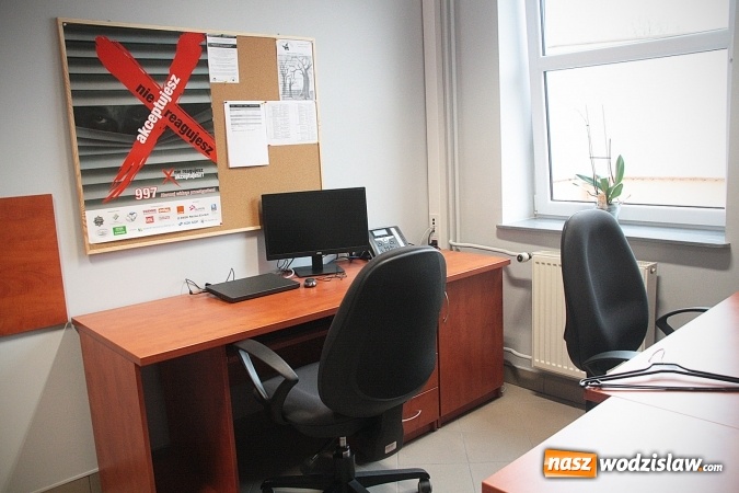 Zdjęcie w galerii na portalu naszwodzislaw.com: Mieszkańcy mogą czuć się bezpieczniej. W Gołkowicach otwarto komisariat policji  wiadomości z regionu