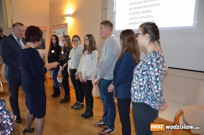 Zdjęcie w galerii na portalu naszwodzislaw.com: GameRoom czy krematorium, czyli pomysły młodych na biznes  wiadomości z regionu