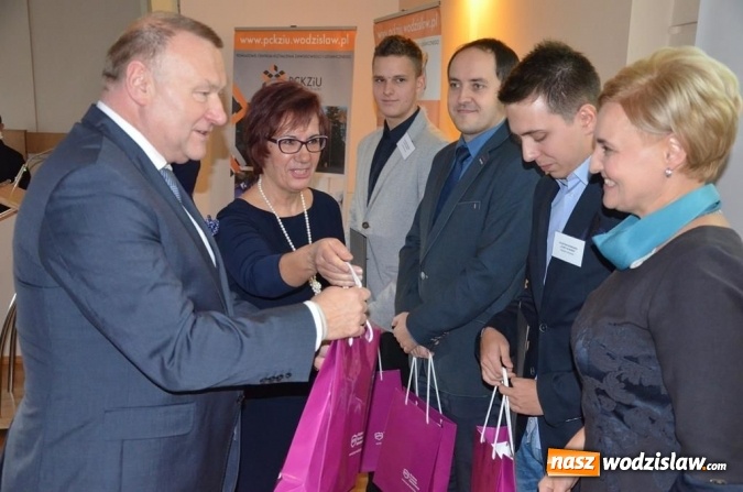 Zdjęcie w galerii na portalu naszwodzislaw.com: GameRoom czy krematorium, czyli pomysły młodych na biznes  wiadomości z regionu