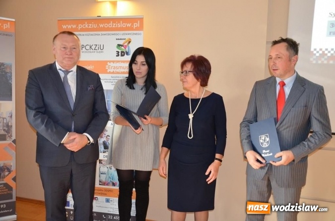 Zdjęcie w galerii na portalu naszwodzislaw.com: GameRoom czy krematorium, czyli pomysły młodych na biznes  wiadomości z regionu