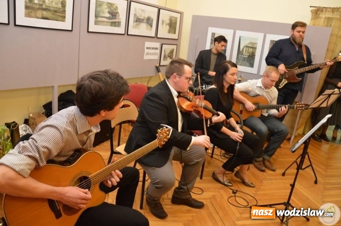 Zdjęcie w galerii na portalu naszwodzislaw.com: Miłosz Nosiadek zaprezentował swoje prace w radlińskim MOK-u  wiadomości z regionu