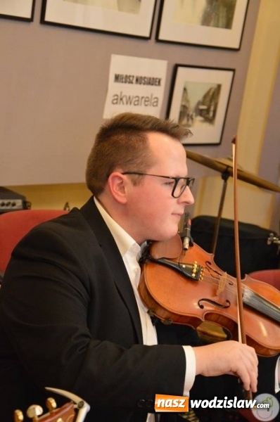 Zdjęcie w galerii na portalu naszwodzislaw.com: Miłosz Nosiadek zaprezentował swoje prace w radlińskim MOK-u  wiadomości z regionu