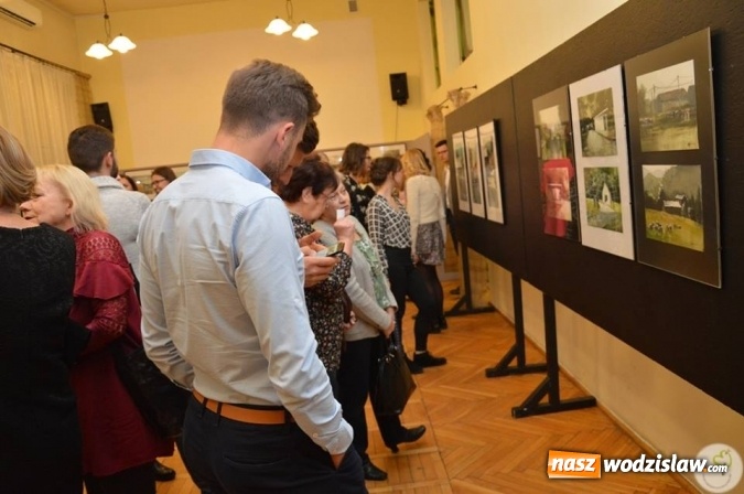 Zdjęcie w galerii na portalu naszwodzislaw.com: Miłosz Nosiadek zaprezentował swoje prace w radlińskim MOK-u  wiadomości z regionu