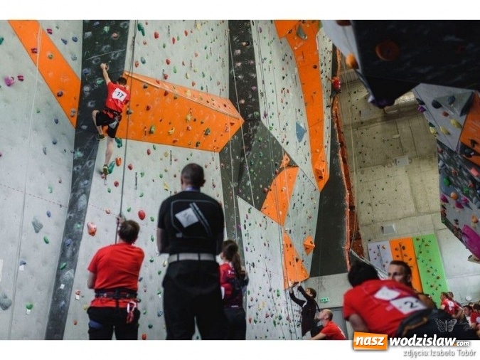 Zdjęcie w galerii na portalu naszwodzislaw.com: Zawody wspinaczkowe strażaków  wiadomości z regionu