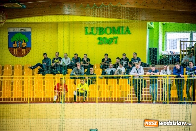 Zdjęcie w galerii na portalu naszwodzislaw.com: Wodzisławscy strażacy wicemistrzami Śląska w futsalu! wiadomości z regionu