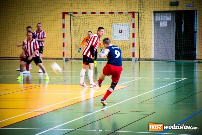 Zdjęcie w galerii na portalu naszwodzislaw.com: Wodzisławscy strażacy wicemistrzami Śląska w futsalu! wiadomości z regionu