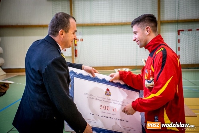 Zdjęcie w galerii na portalu naszwodzislaw.com: Wodzisławscy strażacy wicemistrzami Śląska w futsalu! wiadomości z regionu