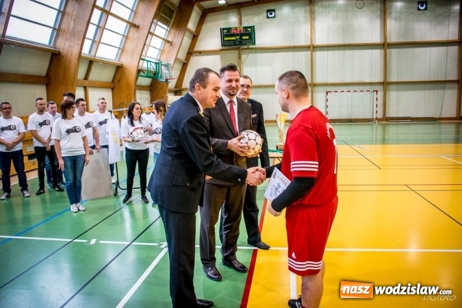 Zdjęcie w galerii na portalu naszwodzislaw.com: Wodzisławscy strażacy wicemistrzami Śląska w futsalu! wiadomości z regionu