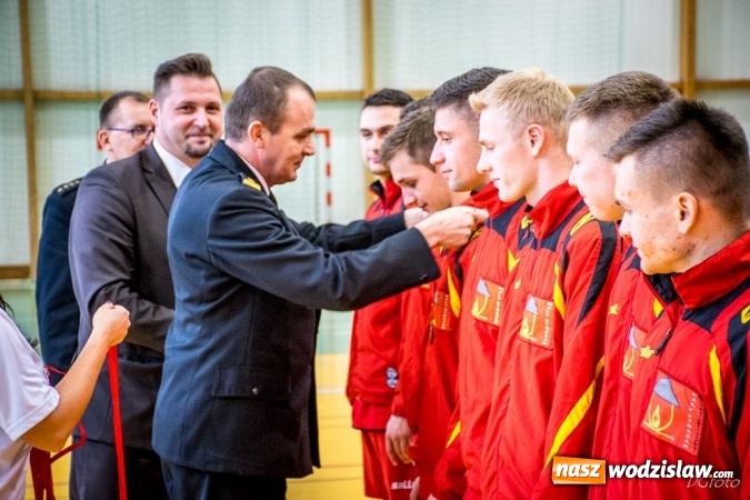 Zdjęcie w galerii na portalu naszwodzislaw.com: Wodzisławscy strażacy wicemistrzami Śląska w futsalu! wiadomości z regionu