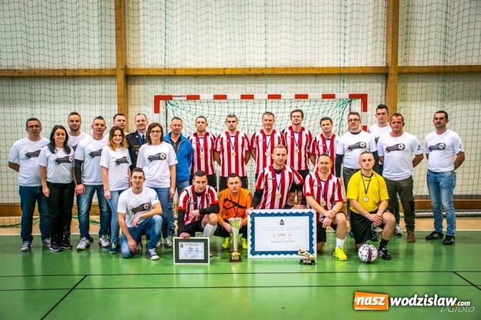 Zdjęcie w galerii na portalu naszwodzislaw.com: Wodzisławscy strażacy wicemistrzami Śląska w futsalu! wiadomości z regionu