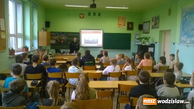 Zdjęcie w galerii na portalu naszwodzislaw.com: Ekopatrol Straży Miejskiej gościł w placówkach oświatowych  wiadomości z regionu