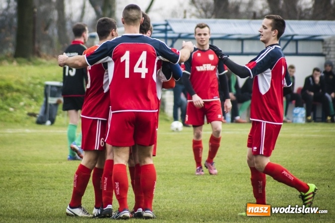 Zdjęcie w galerii na portalu naszwodzislaw.com: Porażka Naprzodu Zawada na zakończenie rundy jesiennej wiadomości z regionu