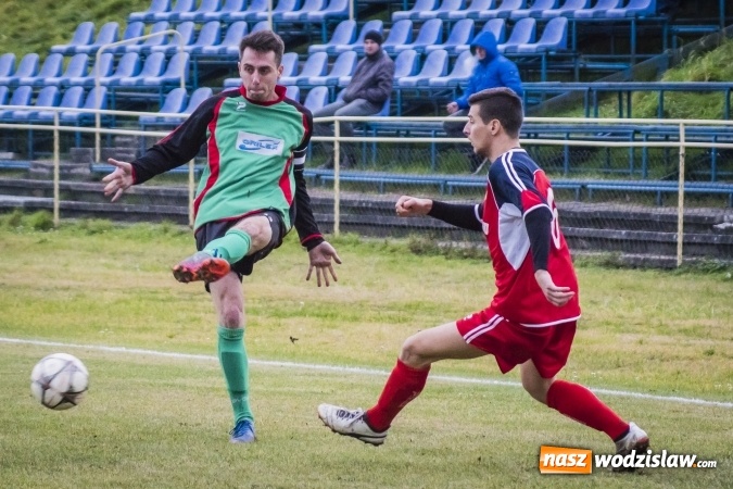 Zdjęcie w galerii na portalu naszwodzislaw.com: Porażka Naprzodu Zawada na zakończenie rundy jesiennej wiadomości z regionu