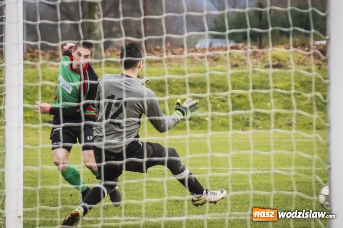 Zdjęcie w galerii na portalu naszwodzislaw.com: Porażka Naprzodu Zawada na zakończenie rundy jesiennej wiadomości z regionu