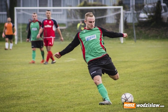 Zdjęcie w galerii na portalu naszwodzislaw.com: Porażka Naprzodu Zawada na zakończenie rundy jesiennej wiadomości z regionu