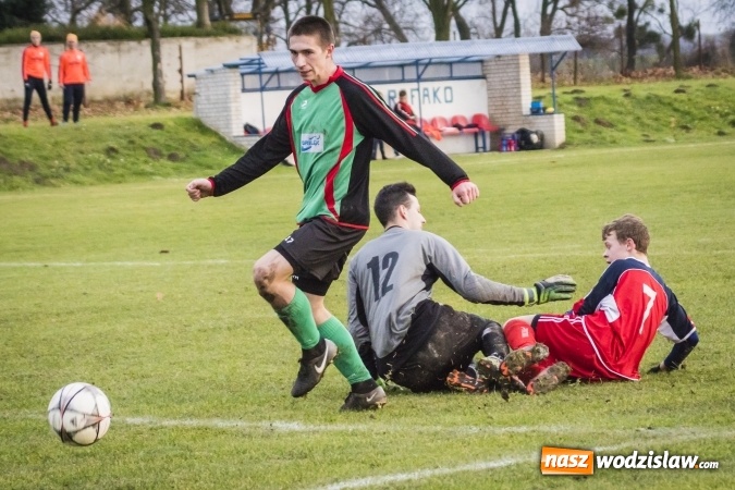 Zdjęcie w galerii na portalu naszwodzislaw.com: Porażka Naprzodu Zawada na zakończenie rundy jesiennej wiadomości z regionu