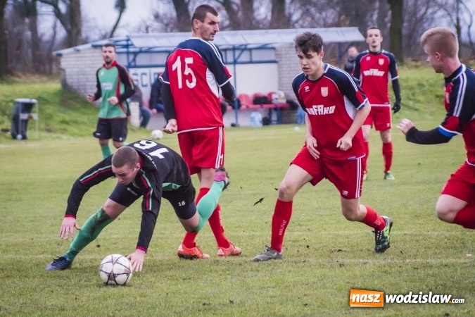 Zdjęcie w galerii na portalu naszwodzislaw.com: Porażka Naprzodu Zawada na zakończenie rundy jesiennej wiadomości z regionu