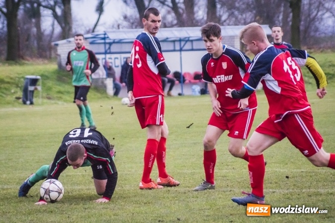 Zdjęcie w galerii na portalu naszwodzislaw.com: Porażka Naprzodu Zawada na zakończenie rundy jesiennej wiadomości z regionu