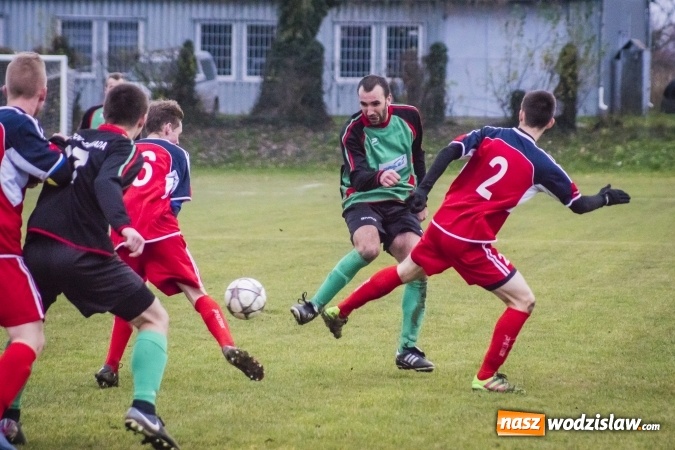 Zdjęcie w galerii na portalu naszwodzislaw.com: Porażka Naprzodu Zawada na zakończenie rundy jesiennej wiadomości z regionu