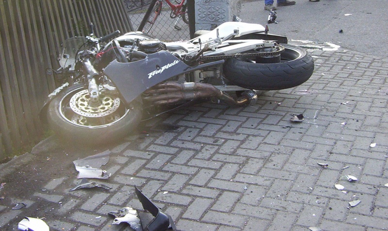 Zdjęcie w galerii na portalu naszwodzislaw.com: Groźny wypadek w Gorzycach wiadomości z regionu