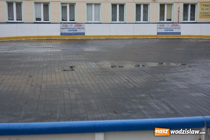 Zdjęcie w galerii na portalu naszwodzislaw.com: Lodowisko w Wodzisławiu Śląskim. Sezon rusza za kilka dni wiadomości z regionu