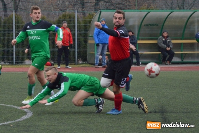 Zdjęcie w galerii na portalu naszwodzislaw.com: Pewne zwycięstwo rezerw Turzy nad Bukowem wiadomości z regionu