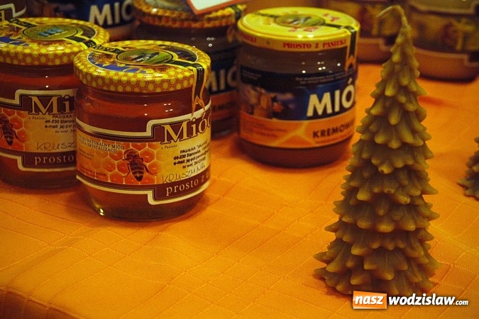 Zdjęcie w galerii na portalu naszwodzislaw.com: Jarmark Pszczeli cieszył się sporym zainteresowaniem  wiadomości z regionu